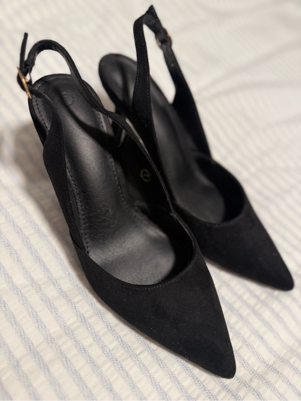 RILISTA - Classic Black Pointed Slingback Heels - Size 7